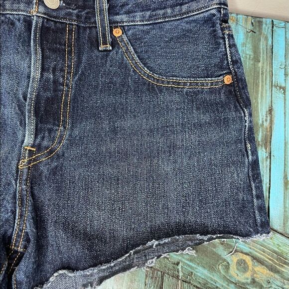 Levi’s 501 Denim Cut off High Rise Shorts Size 28 - Picture 4 of 7